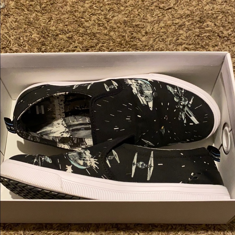 Star Wars x TOMS Slip-On Shoes Women’s US size 11